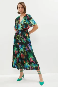 Coast Angel Sleeve Pleat Skirt Printed Midi Dress