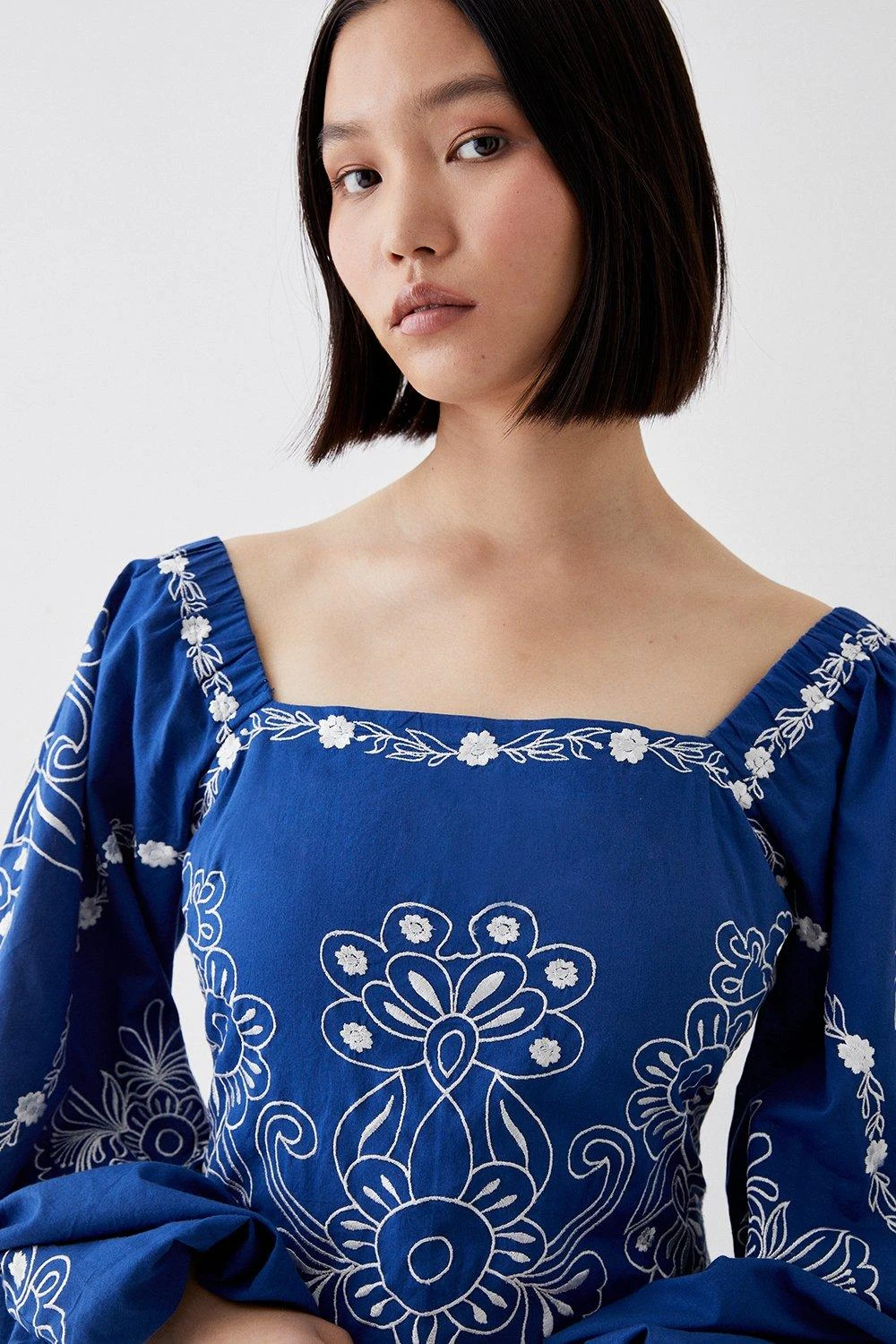 Coast Contrast Embroidered Square Neck Midi Dress 2 Coast Contrast Embroidered Square Neck Midi Dress - Image 2